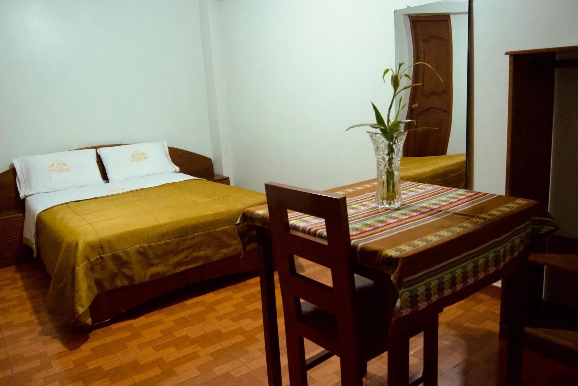 Hotel California Chachapoyas Exterior photo